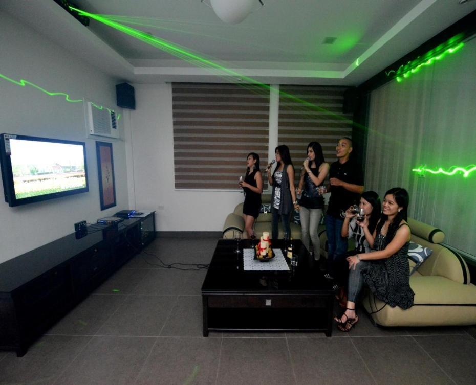 Hollywood Drive-In Hotel Baguio City Camera foto
