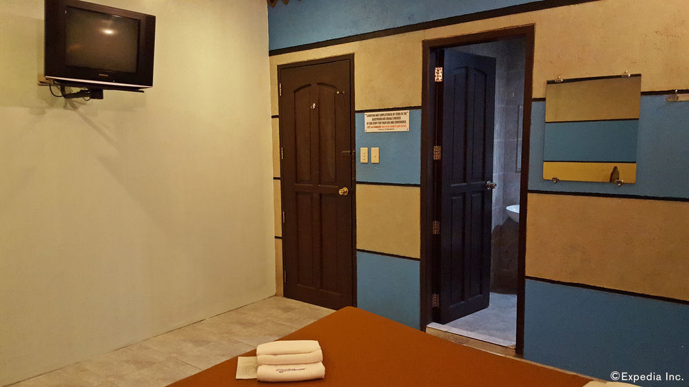 Hollywood Drive-In Hotel Baguio City Esterno foto