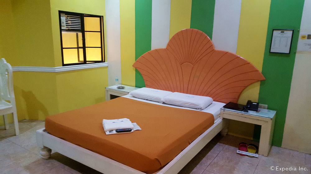 Hollywood Drive-In Hotel Baguio City Esterno foto