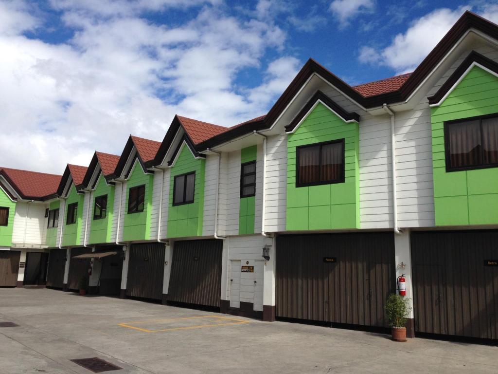 Hollywood Drive-In Hotel Baguio City Esterno foto